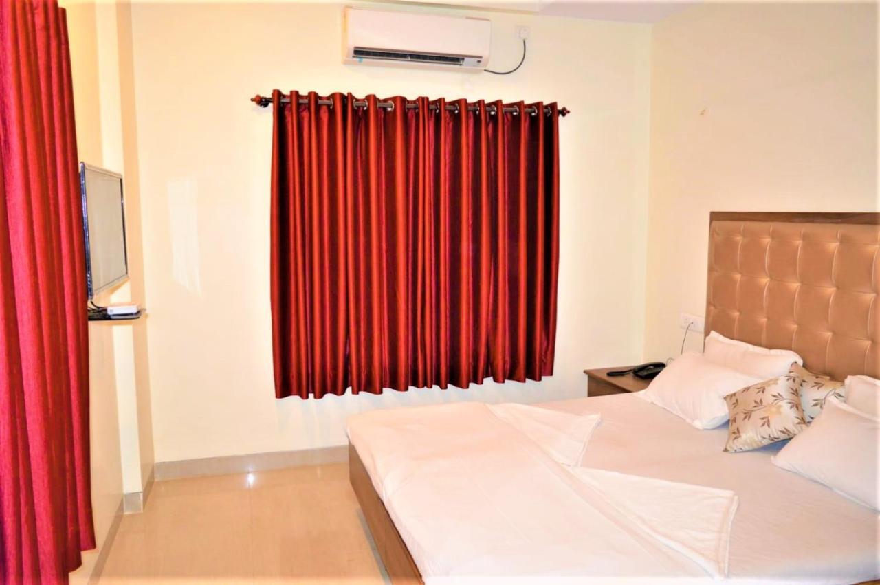 Hotel Visau,Shirdi Exterior foto