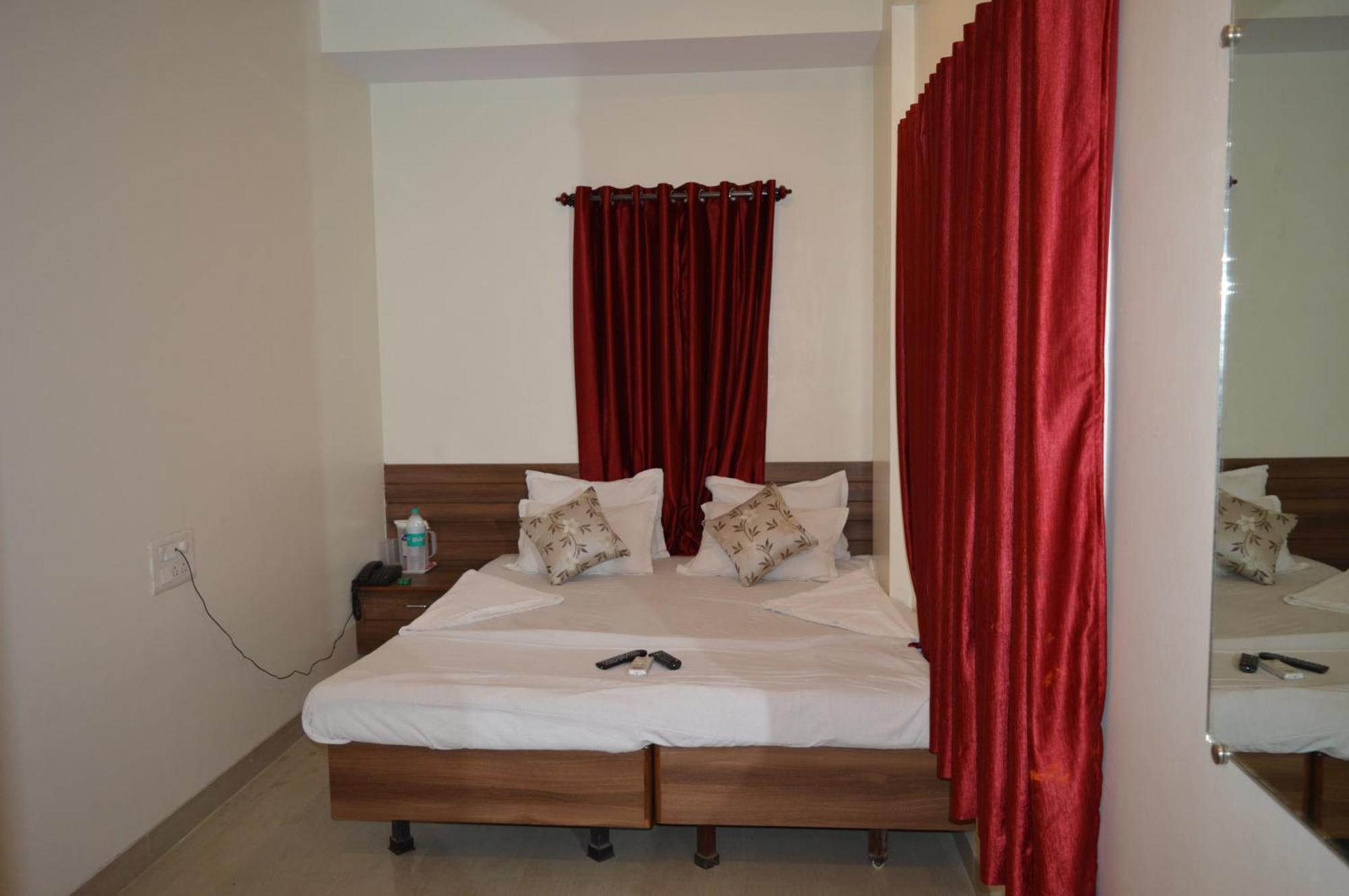 Hotel Visau,Shirdi Exterior foto